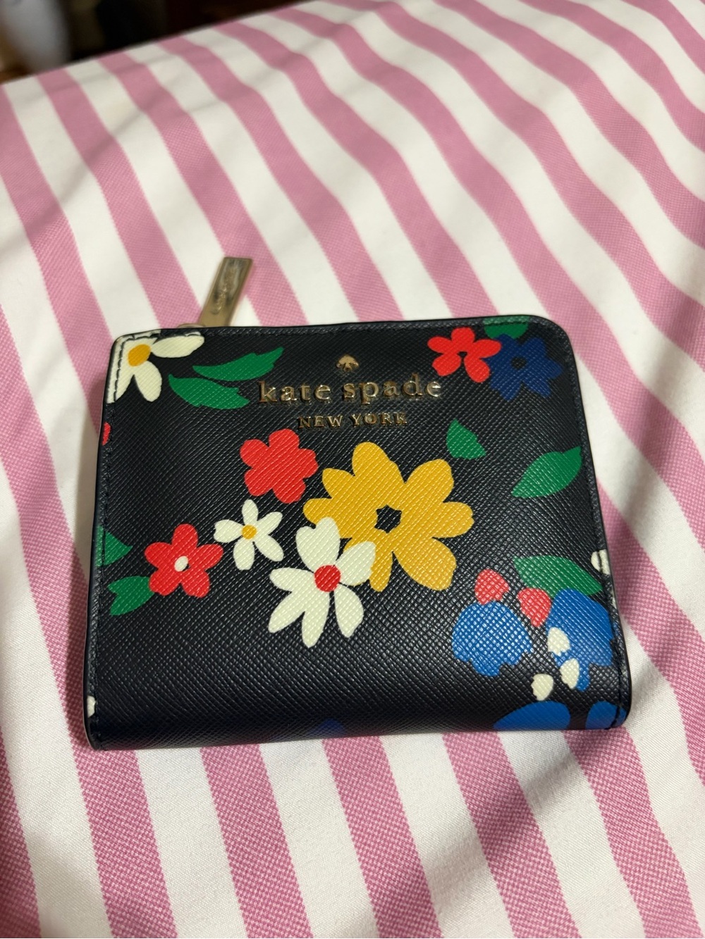 kate spade Black Floral Small Zip Wallet with Multicolor Blooms